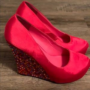 Fuchsia beaded wedges